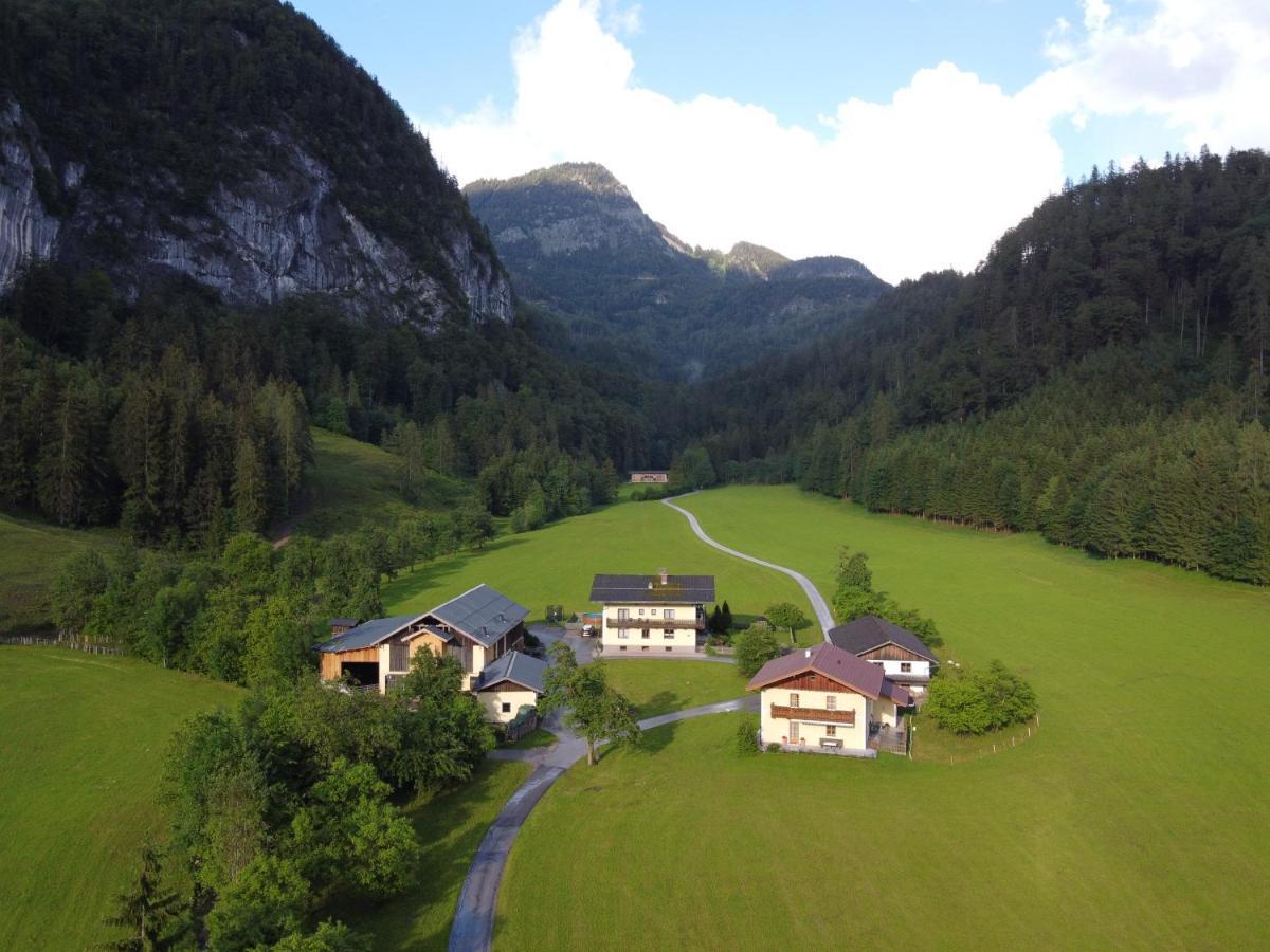 Hinterkellaubauer Bed & Breakfast Kuchl Exterior photo