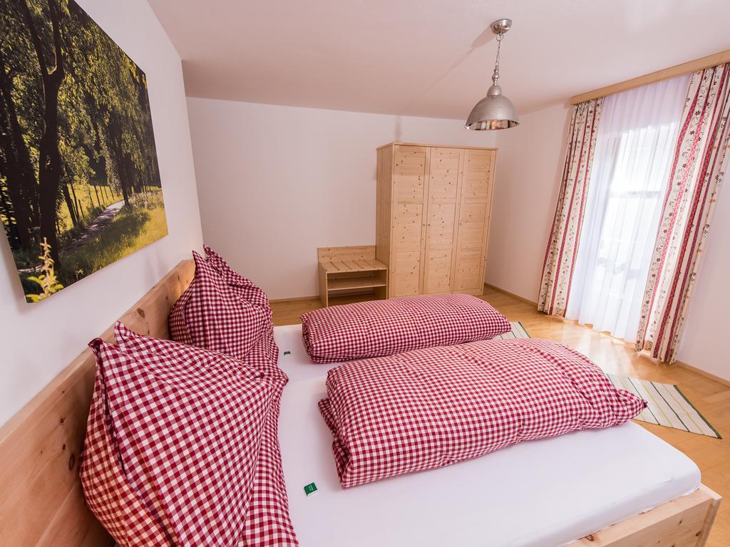 Hinterkellaubauer Bed & Breakfast Kuchl Exterior photo